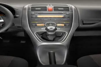 Toyota Auris (2010 – 2012) – fotka 4