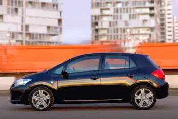 Toyota Auris päťdverový hatchback (2007 – 2010) – fotka 3