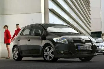 Toyota Auris päťdverový hatchback (2007 – 2010) – fotka 7