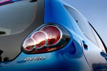 Toyota Aygo päťdverový hatchback (2009 – 2012) – fotka 5