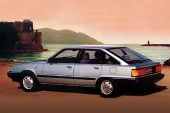 Toyota Camry hatchback (1983 – 1987) – fotka 2