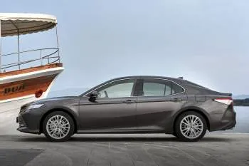 Toyota Camry (od 2019) – fotka 6