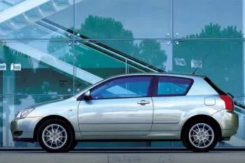 Toyota Corolla trojdverový hatchback (2002 – 2004) – fotka 3