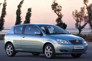 Toyota Corolla trojdverový hatchback (2002 – 2004) – fotka 4