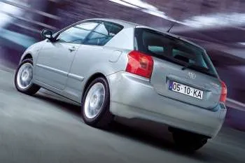 Toyota Corolla trojdverový hatchback (2002 – 2004) – fotka 5