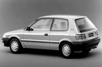 Toyota Corolla trojdverový hatchback (1987 – 1992) – fotka 2