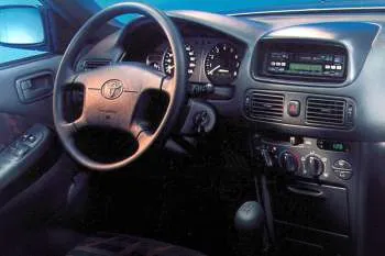 Toyota Corolla päťdverový hatchback (1997 – 2000) – fotka 5