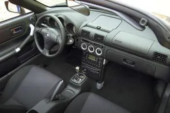 Toyota MR2 (2002 – 2005) – fotka 9