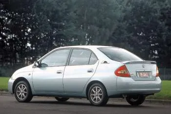 Toyota Prius (2000 – 2004) – fotka 2