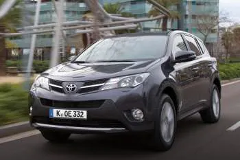 Toyota RAV4 SUV (2013 – 2016) – fotka 7