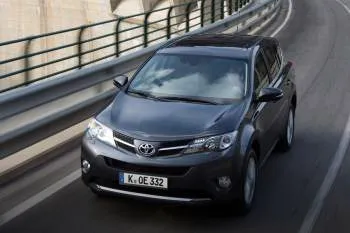 Toyota RAV4 dodávka (2013 – 2016) – fotka 9