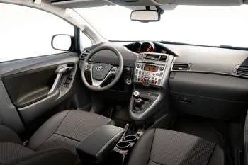 Toyota Verso Van (2009 – 2013) – fotka 9