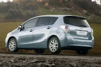 Toyota Verso Van (2009 – 2013) – fotka 12