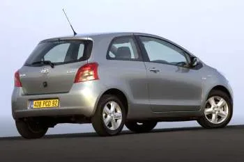 Toyota Yaris trojdverový hatchback (2005 – 2009) – fotka 6