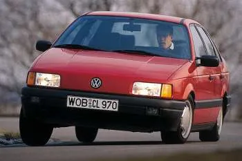 Volkswagen Passat (1988 – 1993) – fotka 4