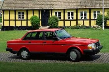 Volvo 240 Grand Luxe 2.3 – fotka 4