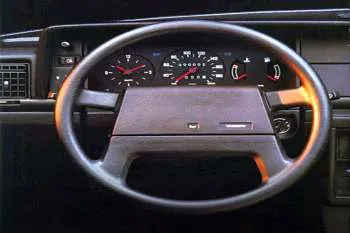 Volvo 240 Grand Luxe 2.3 – fotka 5