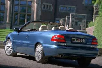 Volvo C70 Convertible 2.4 T Tourer – fotka 2
