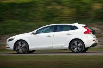 Volvo V40 D4 Summum – fotka 7