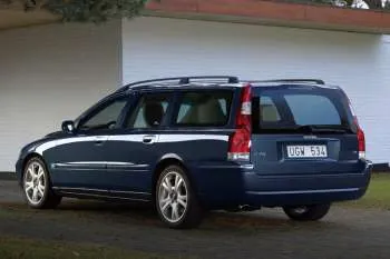 Volvo V70 2.5T Summum – fotka 3