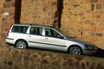 Volvo V70 2.4 D5 – fotka 3